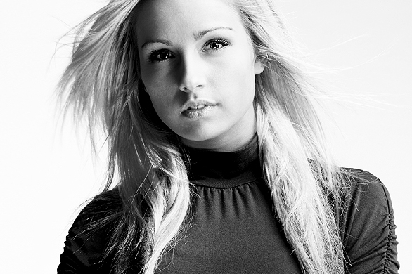 账号批发价格的免费轰炸网页版